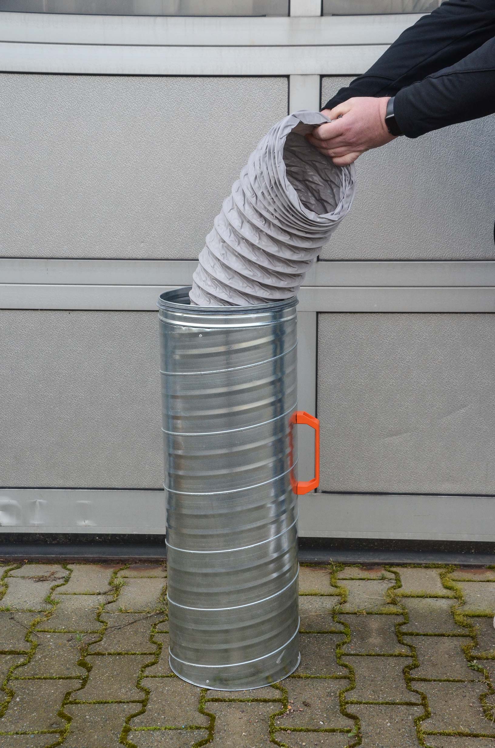 Schlauchbox aus Metall für den Transport von Schläuchen bis 280 mm Durchmesser