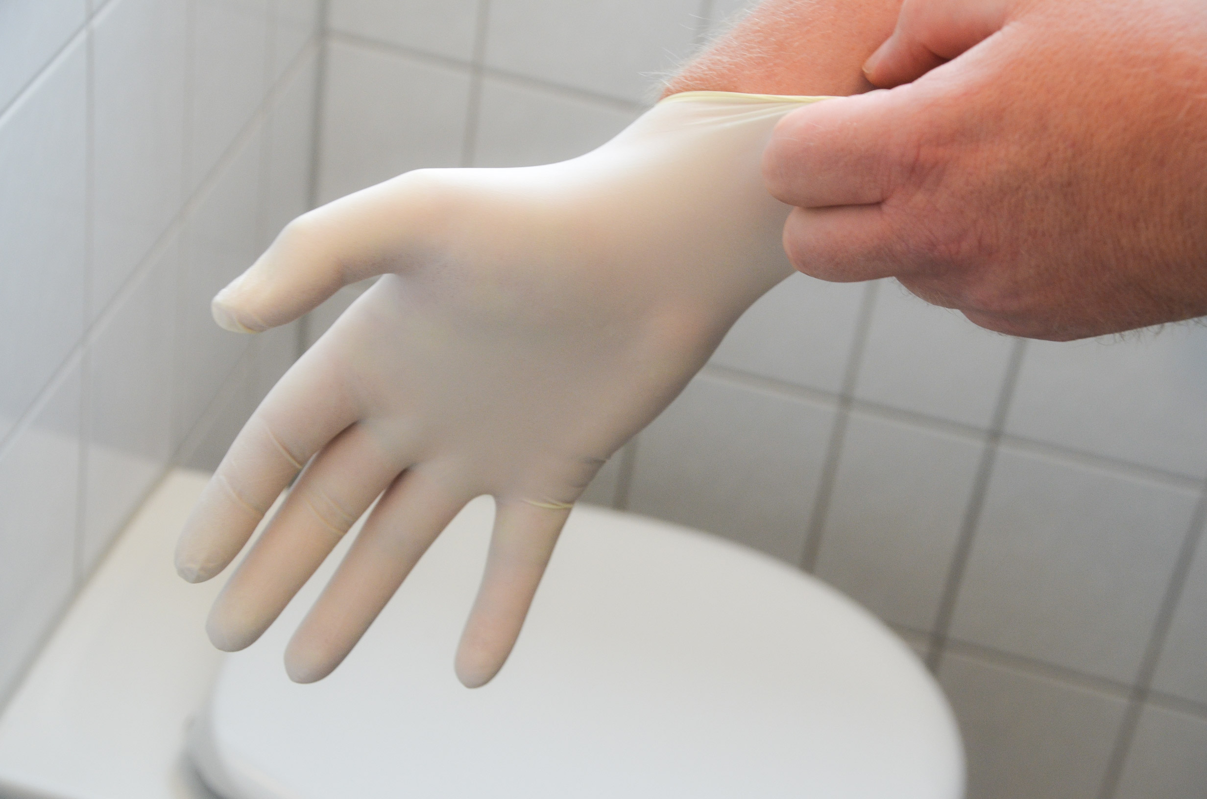 Latex-Einweghandschuhe Größe L Spenderbox